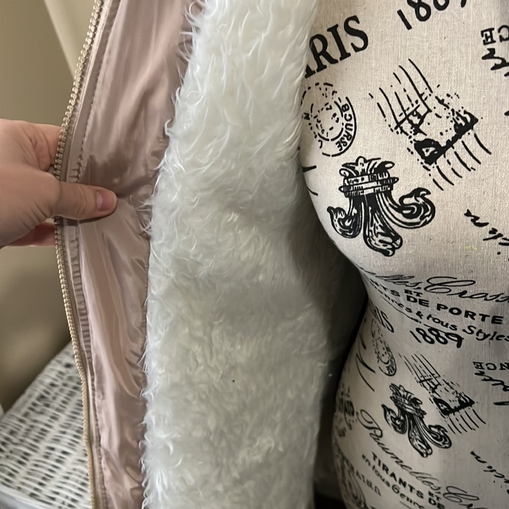Winter jacket for girls. - Picture 8 of 12